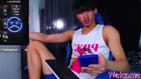 gael_jones online show from December 18, 2025, 5:35 am