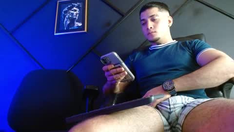 Snapshot of gael_williams3 chatting on January 1, 2025, 11:18 pm gael_williams3 online show from January 1, 2025, 11:18 pm