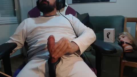 Snapshot of gag0nmyc0ck chatting on February 5, 2025, 2:29 am your master online show from February 5, 2025, 2:29 am