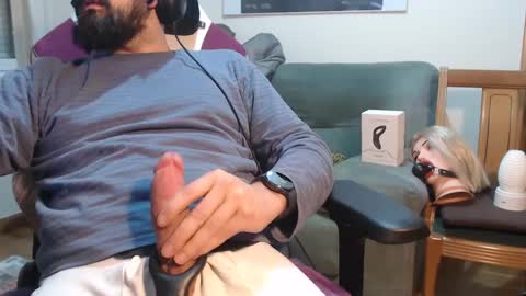 Snapshot of gag0nmyc0ck chatting on February 9, 2025, 10:32 pm your master online show from February 9, 2025, 10:32 pm