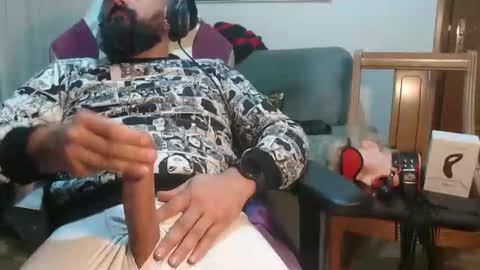 Snapshot of gag0nmyc0ck chatting on November 9, 2025, 9:18 am your master online show from November 9, 2025, 9:18 am