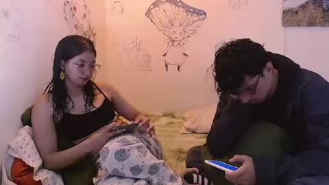 Snapshot of gaia_16 chatting on July 1, 2026, 9:36 pm Gaia y Clayde online show from July 1, 2026, 9:36 pm