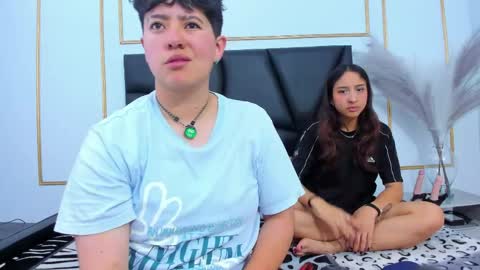 gaia_n_nix online show from April 4, 2026, 4:33 am