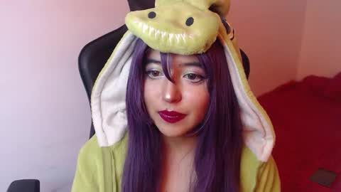 Kate 3 online show from October 13, 2025, 7:36 pm