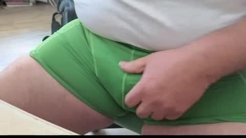 Stutzen online show from April 22, 2026, 1:45 pm