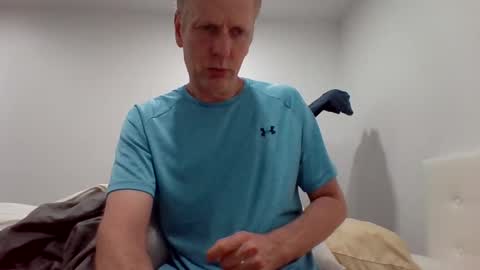 Snapshot of gamerboy200 chatting on October 24, 2025, 1:46 am gamerboy200 online show from October 24, 2025, 1:46 am