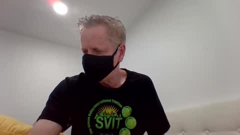 gamerboy200 online show from April 19, 2026, 10:01 pm