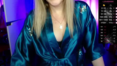 Janette online show from January 12, 2025, 9:40 pm