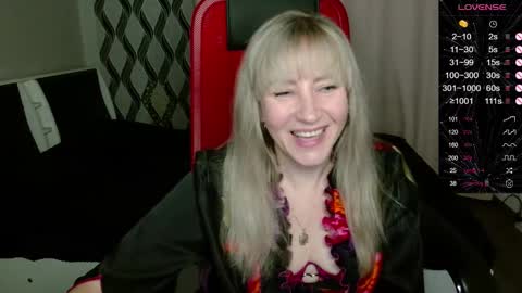 Janette online show from October 6, 2025, 2:20 am
