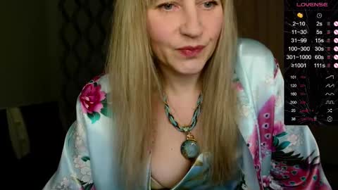 Janette online show from November 26, 2025, 9:05 pm