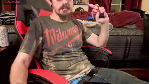 Snapshot of ganjaxbandit chatting on October 15, 2025, 12:11 am ganjaxbandit online show from October 15, 2025, 12:11 am