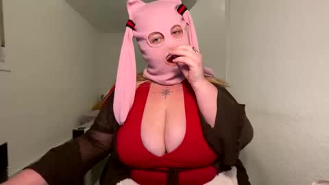 gapetrainee online show from November 17, 2025, 10:15 pm