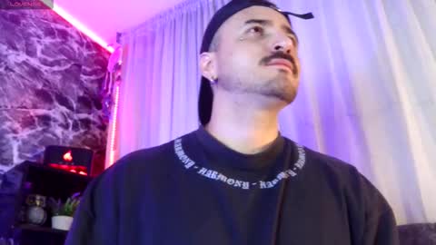 Snapshot of garbel09 chatting on October 22, 2025, 6:46 am Chris Dont forget to gift me thumb up Its very important to me and makes me happy AF online show from October 22, 2025, 6:46 am