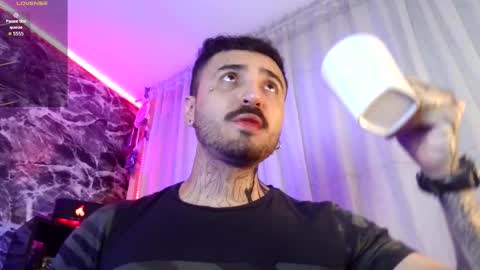 Snapshot of garbel09 chatting on October 28, 2025, 6:06 am Chris Dont forget to gift me thumb up Its very important to me and makes me happy AF online show from October 28, 2025, 6:06 am