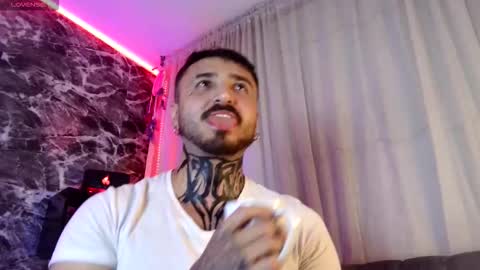 Snapshot of garbel09 chatting on November 21, 2025, 6:34 am Chris Dont forget to gift me thumb up Its very important to me and makes me happy AF online show from November 21, 2025, 6:34 am