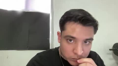 garypinepineapple online show from June 3, 2026, 10:04 pm