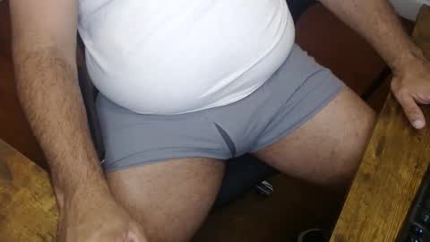 Snapshot of gato27cam chatting on November 18, 2025, 12:16 am Marco online show from November 18, 2025, 12:16 am