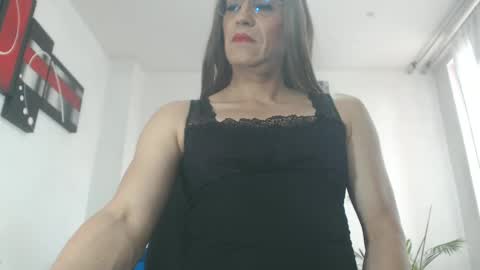 Lucy Fernanda online show from December 28, 2024, 6:29 pm