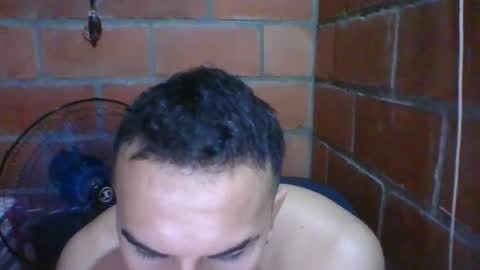 Snapshot of gattitosexy_95 chatting on August 5, 2026, 6:33 pm gattitosexy_95 online show from August 5, 2026, 6:33 pm