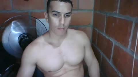 Snapshot of gattitosexy_95 chatting on August 7, 2026, 5:20 am gattitosexy_95 online show from August 7, 2026, 5:20 am