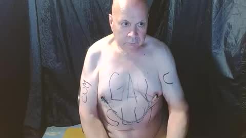 gaym4m2 online show from June 11, 2026, 2:33 am