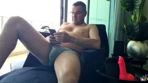 gazzajj72 online show from September 13, 2025, 2:22 am