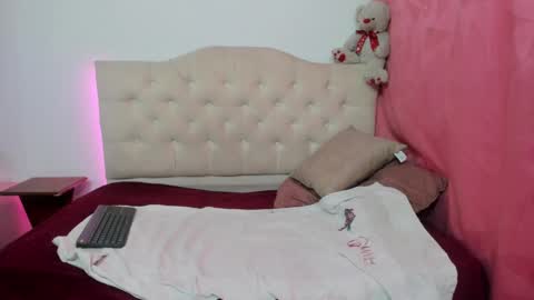 gema_angels online show from September 22, 2025, 3:47 pm