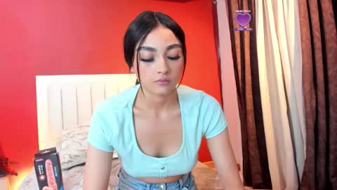Snapshot of gemma_petite chatting on November 20, 2025, 1:39 am Gemma online show from November 20, 2025, 1:39 am