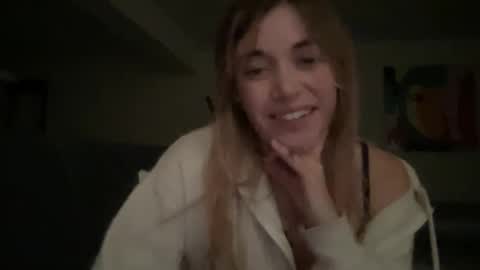 Snapshot of gemmyrosee chatting on January 19, 2025, 7:15 am gemmyrosee online show from January 19, 2025, 7:15 am