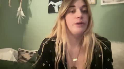 Snapshot of gemmyrosee chatting on March 9, 2025, 7:23 am gemmyrosee online show from March 9, 2025, 7:23 am