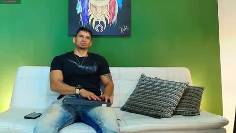 Snapshot of gendersonfit chatting on September 23, 2025, 10:13 pm gendersonfit online show from September 23, 2025, 10:13 pm
