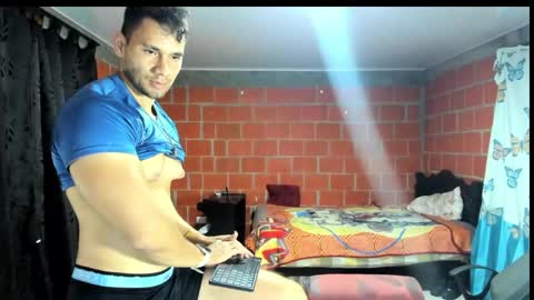 Snapshot of gendersonfit chatting on May 29, 2026, 11:25 pm gendersonfit online show from May 29, 2026, 11:25 pm