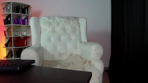 Snapshot of genesis073 chatting on February 23, 2025, 3:24 am genesis073 online show from February 23, 2025, 3:24 am