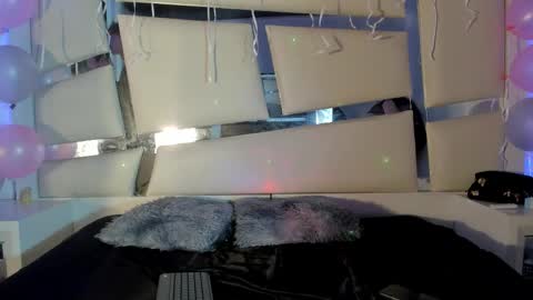 Snapshot of genesis_ask chatting on November 3, 2025, 2:02 am Genesis online show from November 3, 2025, 2:02 am