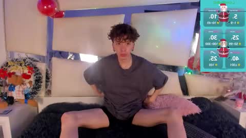 Snapshot of genesis_ask chatting on December 14, 2025, 6:41 am Genesis online show from December 14, 2025, 6:41 am