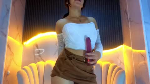 genesis_b_ online show from April 1, 2026, 12:44 am