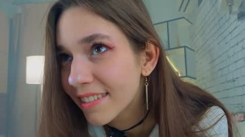 Amely  online show from October 24, 2025, 4:20 am