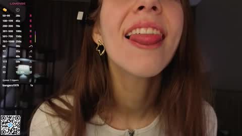 Amely  online show from November 30, 2025, 4:05 am