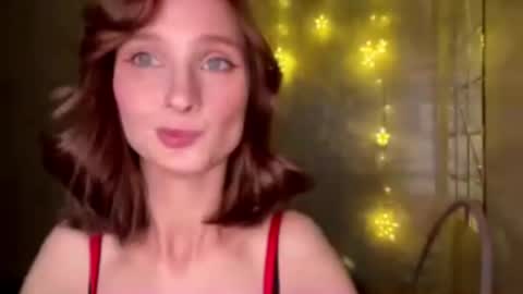 Riana online show from April 28, 2026, 1:27 pm