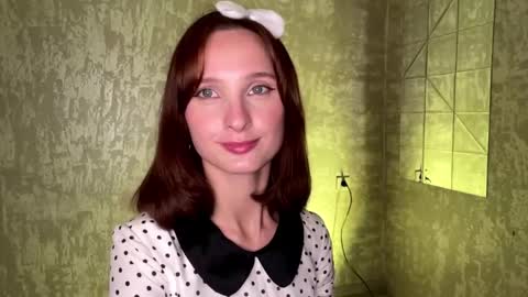 Riana online show from May 7, 2026, 1:38 pm