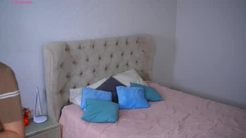 Snapshot of genielenior chatting on February 1, 2026, 5:11 pm Emily online show from February 1, 2026, 5:11 pm