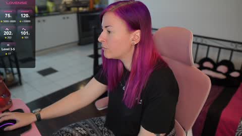 Genny Rock   and  online show from February 6, 2025, 8:13 pm