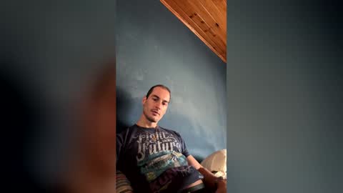 Genaro online show from April 9, 2026, 12:43 pm