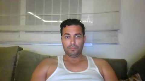 Snapshot of genteldevil chatting on October 23, 2025, 10:19 pm genteldevil online show from October 23, 2025, 10:19 pm