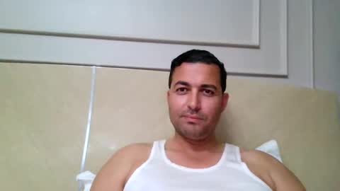 Snapshot of genteldevil chatting on January 8, 2026, 7:27 pm genteldevil online show from January 8, 2026, 7:27 pm