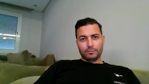 Snapshot of genteldevil chatting on February 4, 2026, 3:40 pm genteldevil online show from February 4, 2026, 3:40 pm