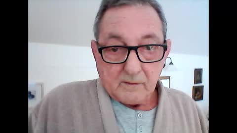 Snapshot of georg1412 chatting on February 12, 2025, 1:06 pm georg1412 online show from February 12, 2025, 1:06 pm