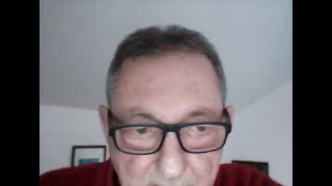 Snapshot of georg1412 chatting on October 27, 2025, 1:37 pm georg1412 online show from October 27, 2025, 1:37 pm