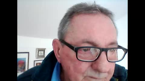 georg1412 online show from April 12, 2026, 12:21 pm