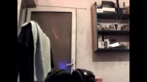 GeOOXXX online show from November 7, 2025, 8:53 pm